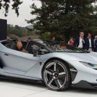 Lamborghini Centenario mui trần trình làng, giá 2,3 triệu USD