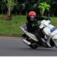 Piaggio Medley 150 ABS - Vẻ đẹp hiện đại mang màu sắc châu Âu