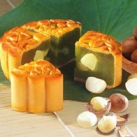 Những người cần nói KHÔNG với bánh Trung Thu