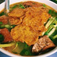 Phở gánh, bún cá hút khách chơi đêm phố cổ Hà Nội