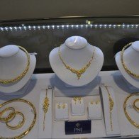 Giá vàng tăng mạnh sau khi Fed giữ nguyên lãi suất