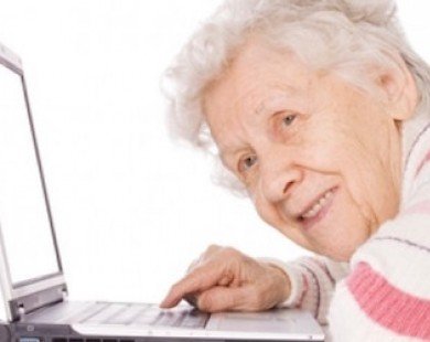 Người trên 55 tuổi có thói quen sử dụng internet như thế nào?