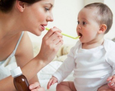 5 điều mẹ cần tránh khi sử dụng men vi sinh cho trẻ