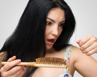 Cách chăm sóc tóc rụng và hư tổn
