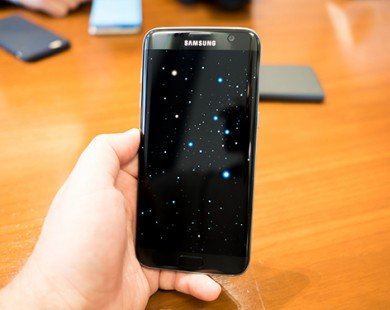 Samsung bắt đầu phát triển phần mềm cho Galaxy S8?