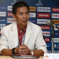 HLV Hoàng Anh Tuấn nói gì khi U19 Việt Nam vào tứ kết?