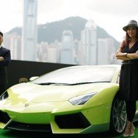 Ngắm Lamborghini Aventador màu rắn xanh cực "độc"