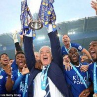 Ranieri xứng đáng là HLV xuất sắc nhất năm 2016 của FIFA