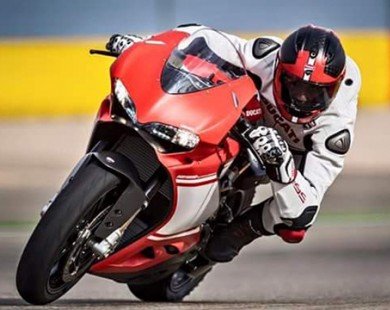 Ducati 1299 Superleggera - Superbike trọng lượng nhẹ, giá 