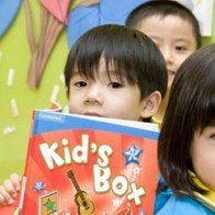 Học tiếng Anh từ lớp 1: Mỗi trường một kiểu