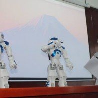 Robot thông minh dạy ngoại ngữ cho sinh viên ở Đồng Nai
