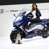 Yamaha trình làng xe tay ga TMAX tại EICMA 2016