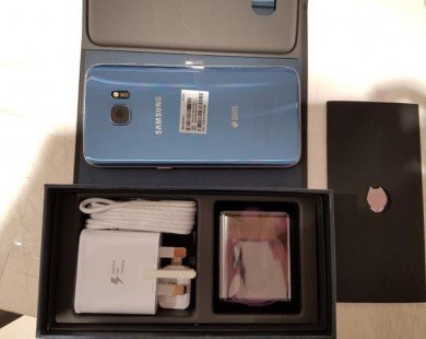 Đập hộp Samsung Galaxy S7 Edge màu xanh san hô
