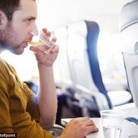 Bí quyết chọn món ăn ngon trên máy bay