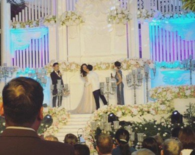 Tò mò về đám cưới đẹp như mộng của những MC đình đám ở VTV