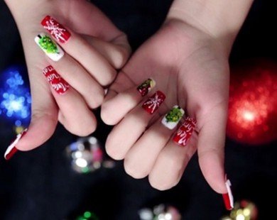 7 mẫu nail đẹp lung linh không thử trong tiệc giáng sinh chào năm mới sẽ thật đáng tiếc