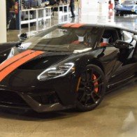 2017 Ford GT chính thức ra lò, giá 9,1 tỷ đồng