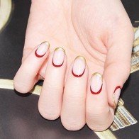 Muôn kiểu màu nail nổi bật cho mùa lễ hội