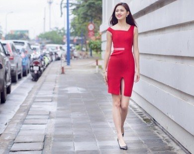 Á hậu Thanh Tú khoe street style với loạt váy ngắn