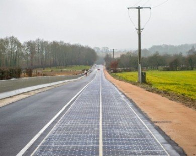 Pháp có con đường năng lượng mặt trời đầu tiên trên thế giới