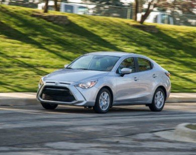 Đánh giá 2017 Toyota Yaris iA giá 383 triệu đồng