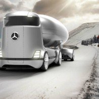 Mercedes-Benz E-Truck thiết kế như vật ngoài hành tinh