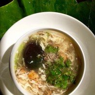 Nấu súp cua thập cẩm độc đáo cho ngày sum họp