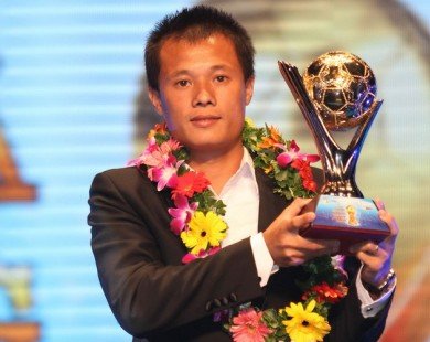 Thành Lương lần thứ 4 đoạt Quả bóng Vàng Việt Nam