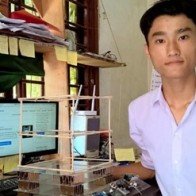 Học sinh thiết kế nhà chống động đất