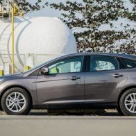 Ford Focus Trend 1.5 EcoBoost giá 699 triệu đồng tại Việt Nam