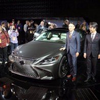 Sedan hạng sang Lexus LS 2018 lột xác toàn diện