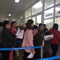 Ngành y phải từ ban ơn sang phục vụ