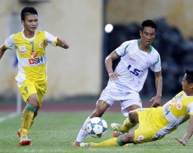 Gặp HAGL, Hà Nội FC nhận liên tiếp hung tin