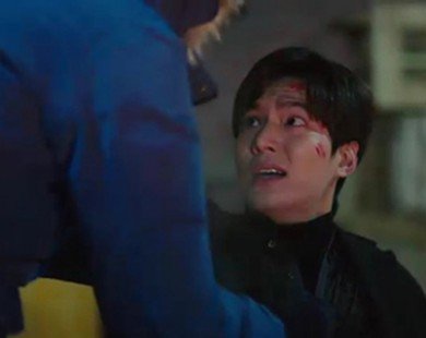 Huyền thoại biển xanh tập 18: Jeon Ji Hyun xả thân đỡ đạn thay Lee Min Ho