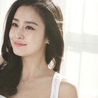 Kim Tae Hee liên tục bị cư dân mạng "đào mộ" ảnh quá khứ sau ngày cưới