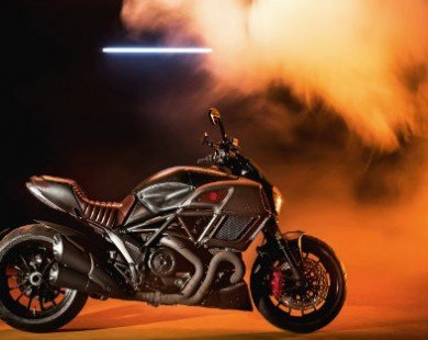 Soi 2017 Ducati Diavel Diesel mạnh như tên lửa hành trình