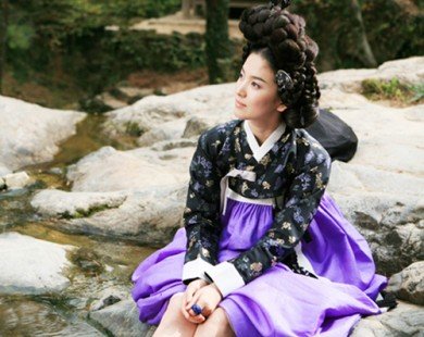 Sao nữ Hàn dịu dàng trong trang phục truyền thống