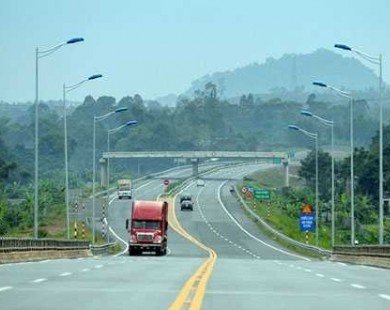 Tuyên Quang: nghiên cứu, xây dựng đường cao tốc Tuyên Quang - Phú Thọ