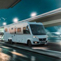 Knaus Sun i: Xe du xuân hạng sang cho nhà giàu