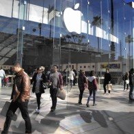 Apple tiếp tục phá kỷ lục doanh số iPhone trong quý 1/2017