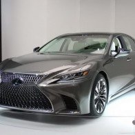 Những cải tiến trên Lexus LS 2018