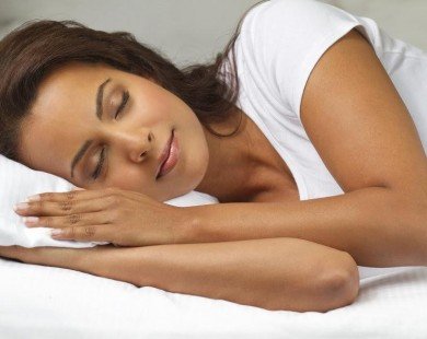 Ngủ ngon giúp phụ nữ cải thiện “chuyện yêu”