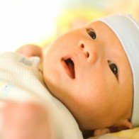 Vàng da ở trẻ sơ sinh và cách xử lý