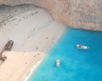 10 bãi biển đẹp lãng mạn nhất thế giới