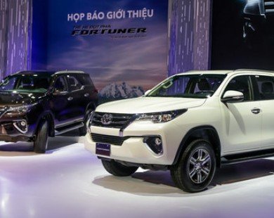 Vừa ra mắt VN, Toyota Fortuner 2017 bán vượt dự kiến