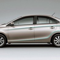 2 chiếc ô tô gây sốt thị trường Việt tháng 1/2017 có gì hấp dẫn?