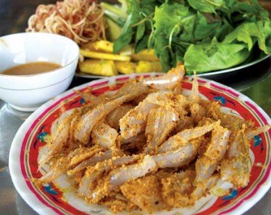 Đặc sản Quảng Ninh: thơm ngon gỏi cá mòi