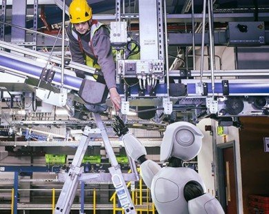 Siêu thị trực tuyến ở Anh dùng robot vận chuyển hàng hóa