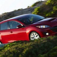 Mazda sẽ thu hồi gần 200.000 xe bị lỗi ghế ngồi