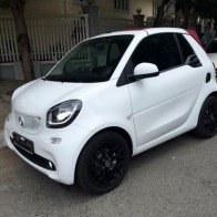 Smart ForTwo Cabrio: Xe nhỏ giá hơn 1 tỷ đồng